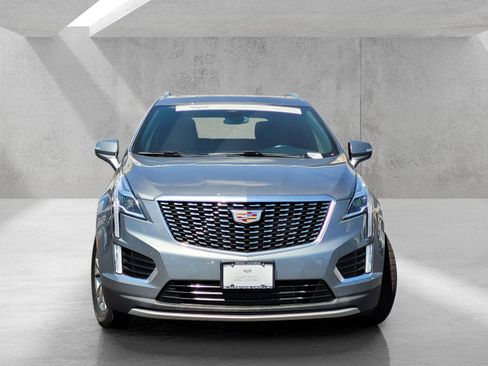 Used 2022 Cadillac XT5 Premium Luxury FWD image 2