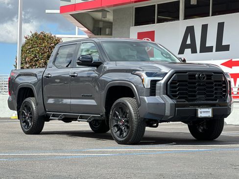 New 2026 Toyota Tundra Limited AWD/4WD image 8