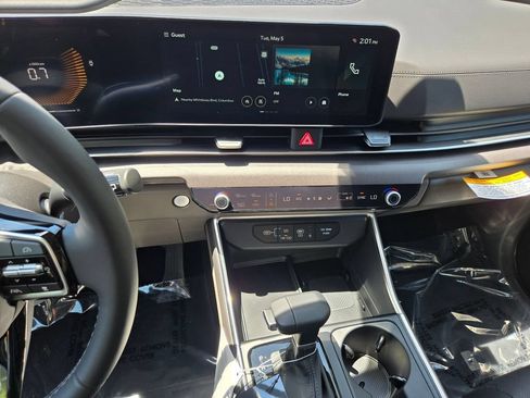 New 2026 Kia Carnival EX FWD image 23
