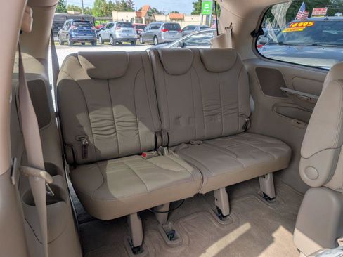 Used 2006 Kia Sedona EX w/ Luxury Pkg image 14