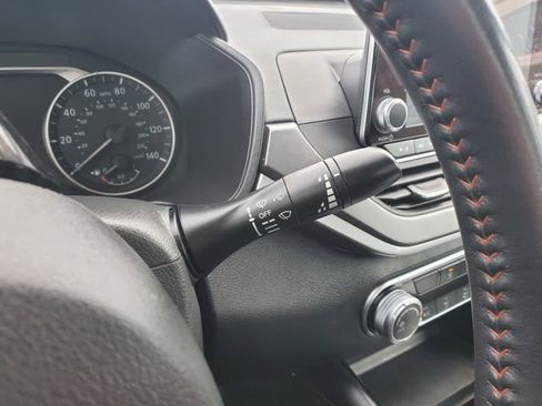 Used 2024 Nissan Altima 2.5 SR image 16