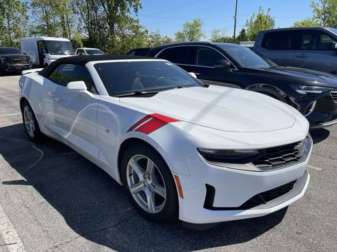 Used 2023 Chevrolet Camaro LT w/ Technology Package RWD image 12