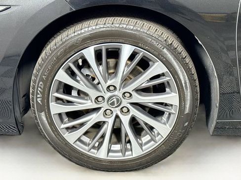 Used 2019 Lexus ES 350 image 31