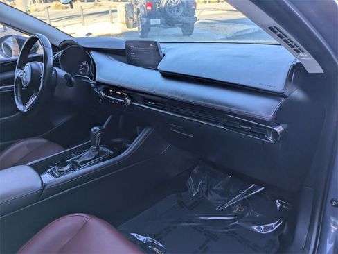 Used 2023 MAZDA MAZDA3 s image 32