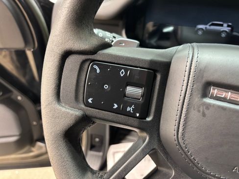 Used 2023 Land Rover Defender 110 V8 AWD/4WD image 21