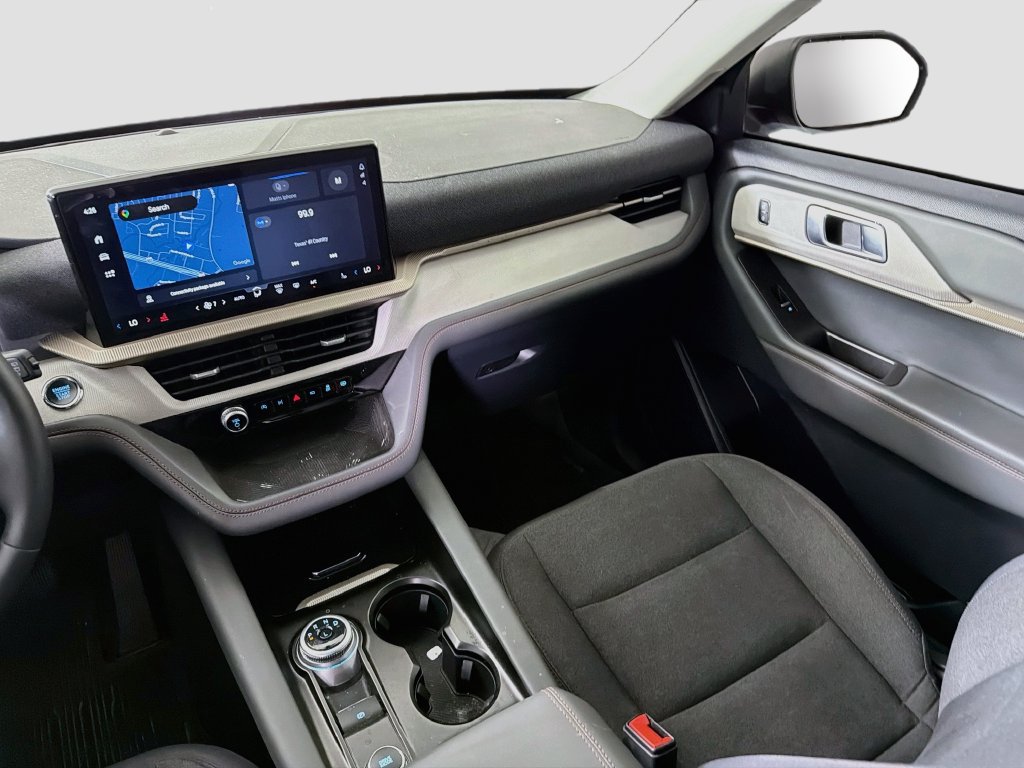 Used 2025 Ford Explorer Active RWD image 27