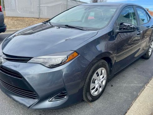 Used 2019 Toyota Corolla L image 4