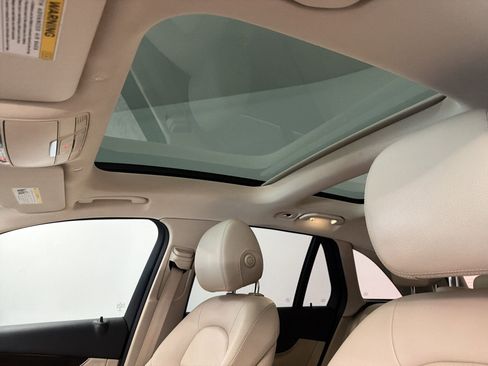 Certified 2021 Mercedes-Benz GLC 300 image 25