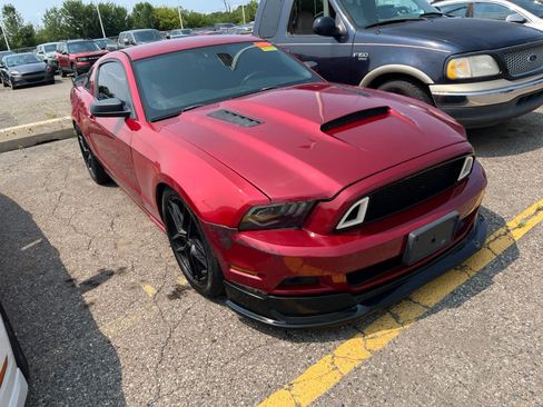 Used 2013 Ford Mustang Coupe RWD image 19