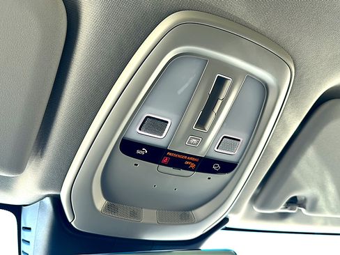 Used 2023 Volvo XC60 B5 Plus w/ Protection Package Premier image 37