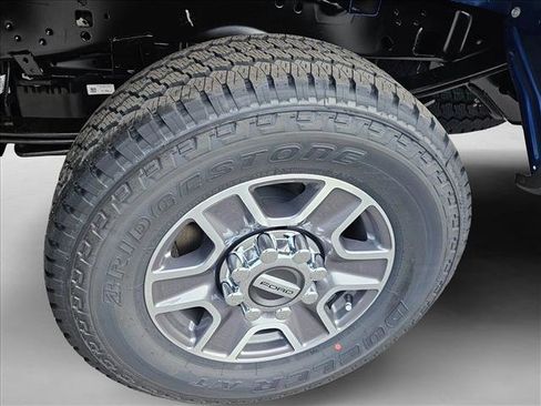 New 2026 Ford F250 Lariat w/ FX4 Off-Road Package image 10