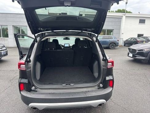 Used 2025 Ford Escape Active AWD/4WD image 9