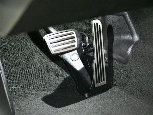 Used 2016 Chevrolet Corvette Stingray Coupe w/ 3LT Preferred Equipment Group image 51