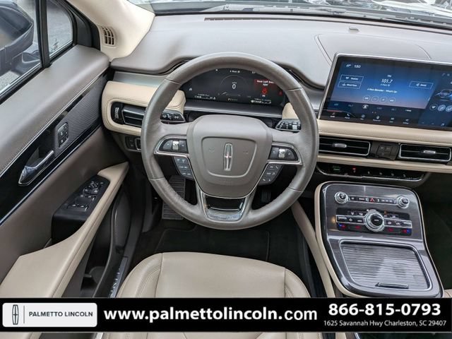 Certified 2022 Lincoln Nautilus FWD w/ Premium Package image 16