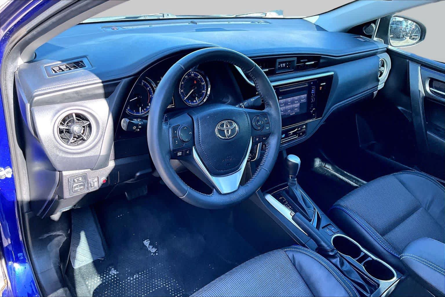 Used 2017 Toyota Corolla SE FWD image 18