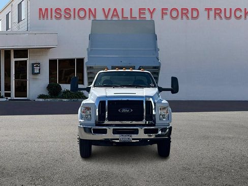 Used 2023 Ford F650 2WD Regular Cab Super Duty image 9