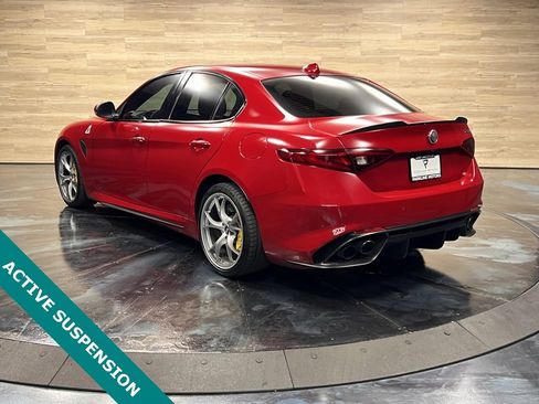 Used 2018 Alfa Romeo Giulia Quadrifoglio image 9