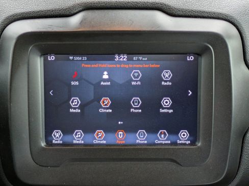 Used 2021 Jeep Renegade Latitude AWD/4WD image 14