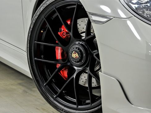 Used 2019 Porsche 911 Targa 4 GTS AWD/4WD image 3