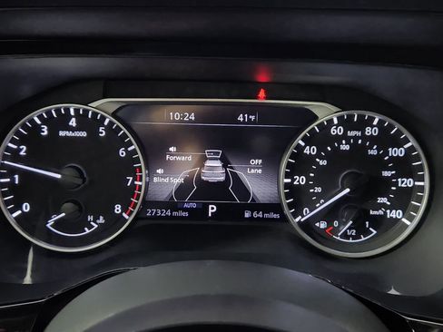 Used 2023 Nissan Pathfinder SL AWD/4WD image 21