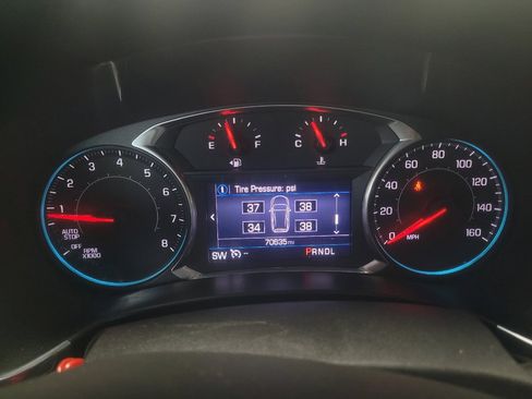 Used 2019 Chevrolet Equinox LT FWD image 23