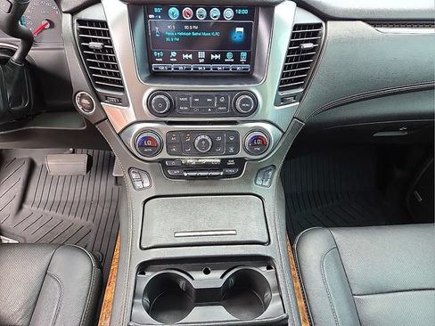 Used 2020 Chevrolet Tahoe Premier AWD/4WD image 25