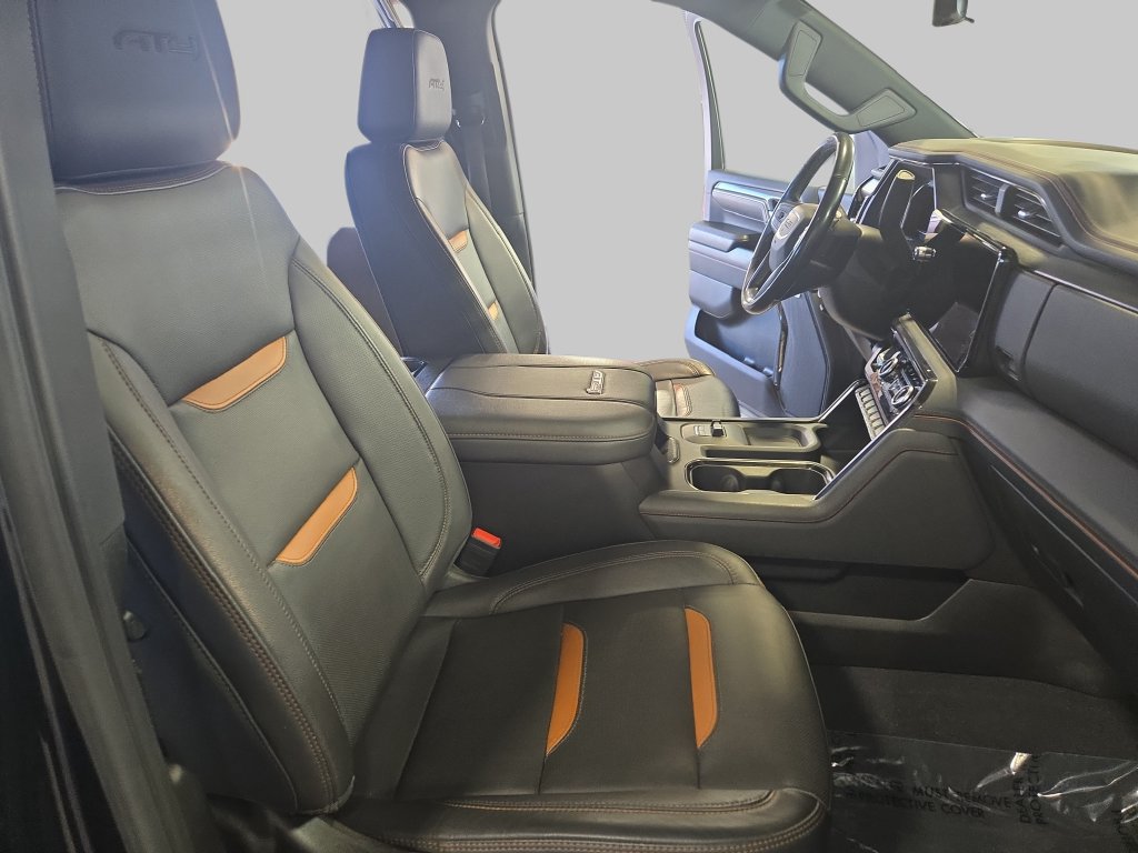Used 2024 GMC Sierra 2500 AT4 w/ AT4 Premium Plus Package AWD/4WD image 10
