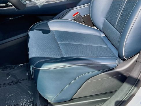 Used 2025 Cadillac Escalade IQ Luxury 2 w/ LPO, Premium Carpet Package AWD/4WD image 13