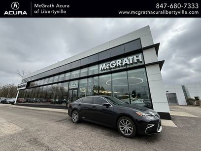 Used 2017 Lexus ES 300h w/ Luxury Package