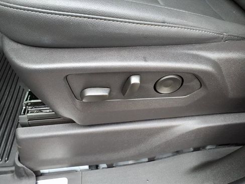 Used 2024 Chevrolet Silverado 2500 LTZ w/ LTZ Convenience Package image 25