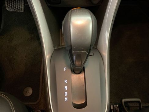 Used 2022 Chevrolet Trax LT w/ LT Convenience Package image 41