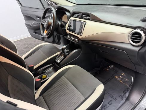Used 2021 Nissan Versa SV FWD image 51