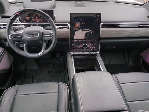 Used 2025 GMC Sierra EV Denali image 14