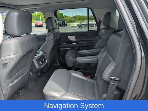 Used 2025 Ford Expedition Active AWD/4WD image 10