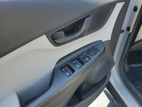 Certified 2023 Hyundai Kona SE image 10