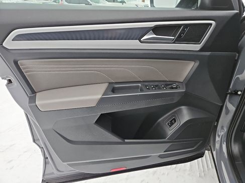 Used 2021 Volkswagen Atlas Cross Sport SE w/ Panoramic Sunroof Package image 10