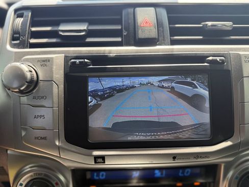Used 2015 Toyota 4Runner Limited AWD/4WD image 19