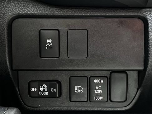 Used 2020 Toyota Tacoma TRD Sport image 20