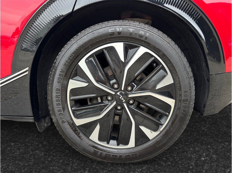 Used 2024 Kia EV6 Wind RWD image 16