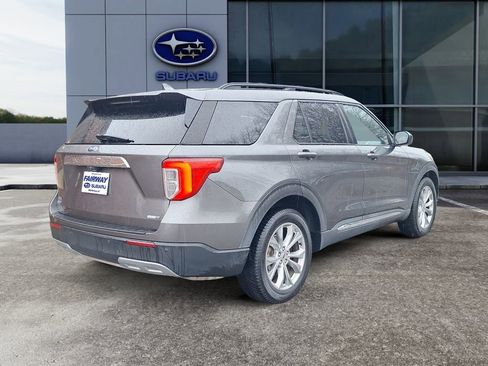 Used 2020 Ford Explorer XLT w/ Equipment Group 202A image 6
