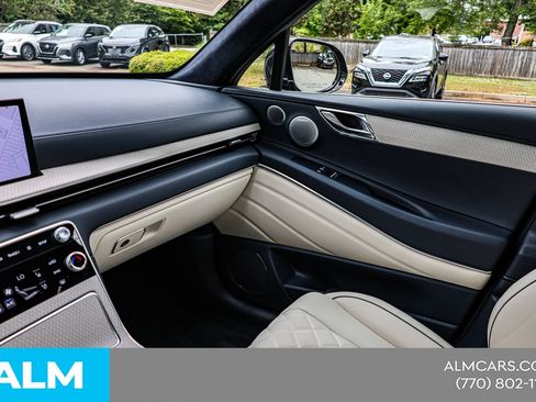 Used 2025 Genesis GV80 3.5T Prestige AWD/4WD image 36