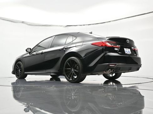 Used 2025 Toyota Camry SE image 45