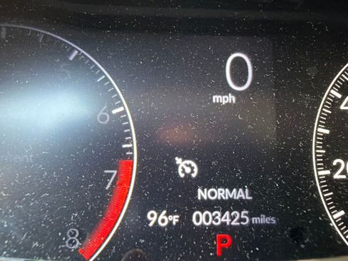 Certified 2025 Honda HR-V EX-L image 2