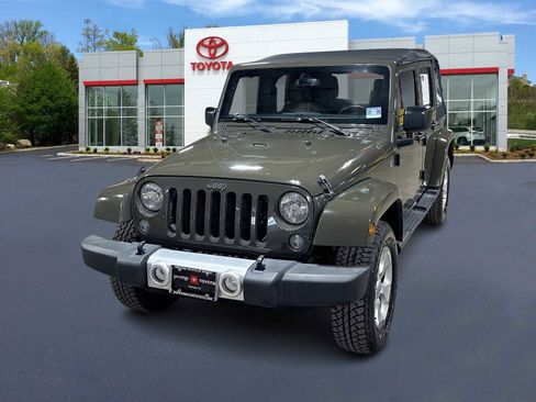 Used 2015 Jeep Wrangler Unlimited Sahara w/ Connectivity Group image 1