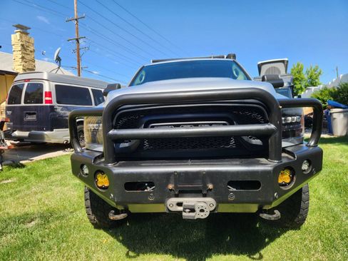 Used 2017 RAM 2500 Laramie AWD/4WD image 3