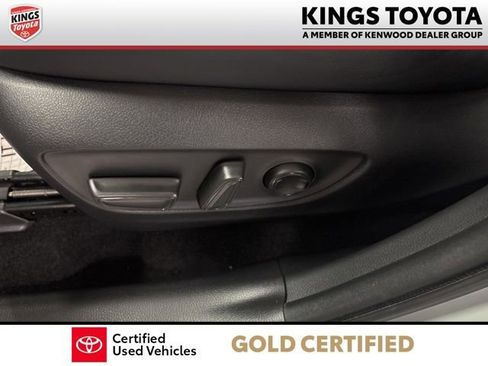 Certified 2022 Toyota RAV4 XLE Premium image 18