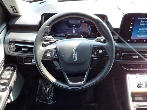 Used 2025 Lincoln Aviator Reserve w/ Equipment Group 201A AWD/4WD image 12