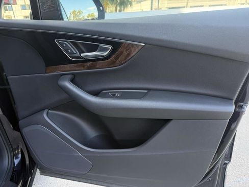 Used 2017 Audi Q7 3.0T Premium Plus image 23