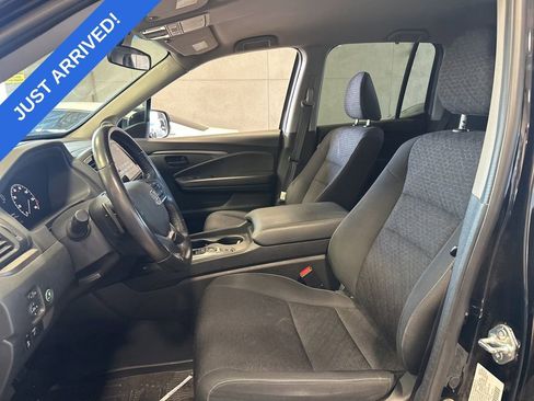 Certified 2025 Honda Ridgeline Sport image 7