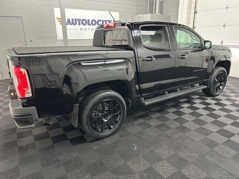 Used 2022 GMC Canyon Denali w/ Denali Black Edition Package AWD/4WD image 10